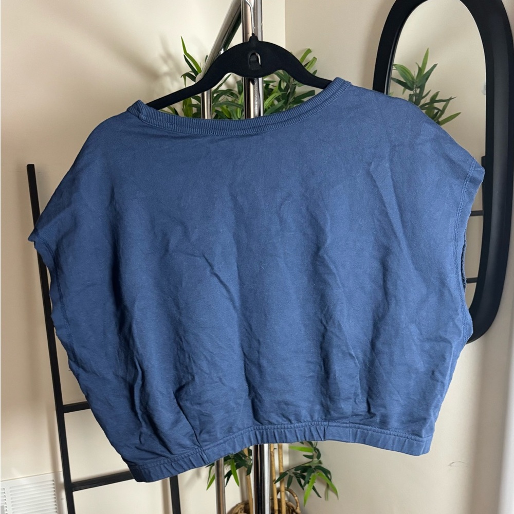 New Balance Navy & White Boston Cropped Tee - Picture 3 of 4